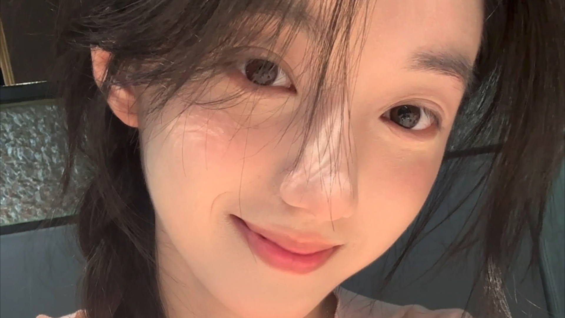 赏工艺、学“点蓝” 台湾大学生沉浸式体验景泰蓝非遗技艺